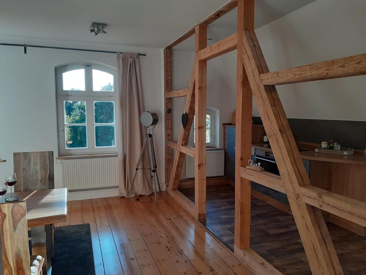 Ferienwohnung Ehemalige Revierfoersterei "Uns Luett" Kuhstorf エクステリア 写真
